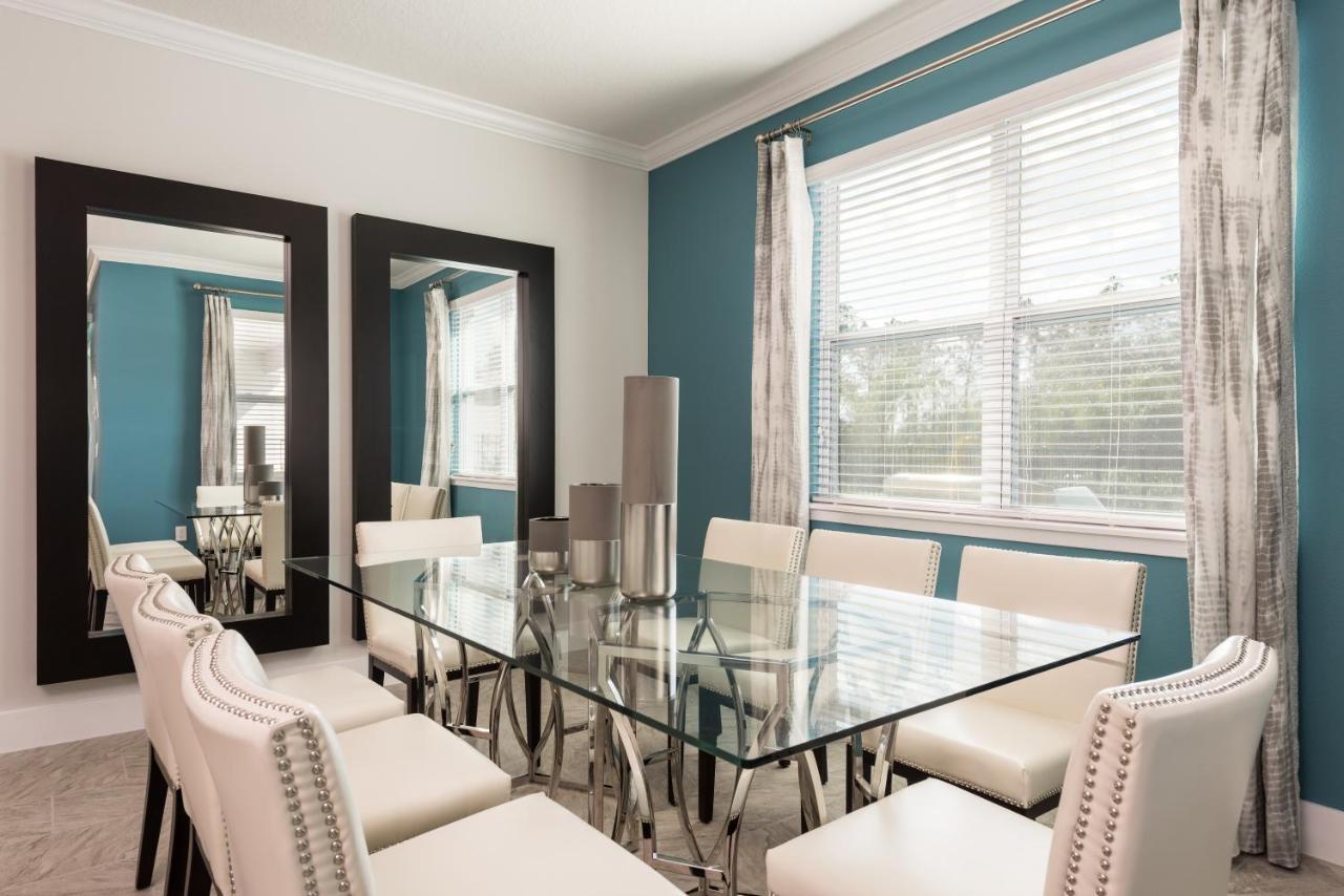 Chic Home With Private Pool Near Disney World By Rentyl - 7706F Orlando Bagian luar foto